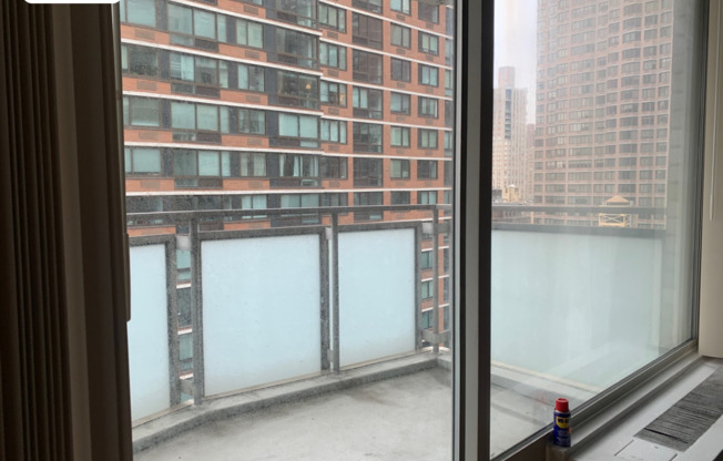 2 beds, 1 bath, $5,600, Unit 19J