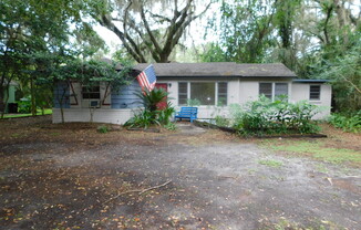 Charming 2 BR house in NW!