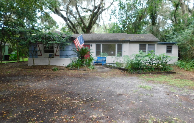 Charming 2 BR house in NW!