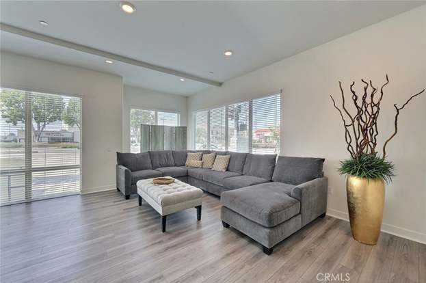 2639 GLAMIS CT