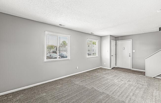 3 beds, 1.5 baths, 1,204 sqft, $1,599
