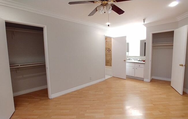 2 beds, 2 baths, 910 sqft, $2,795, Unit 304