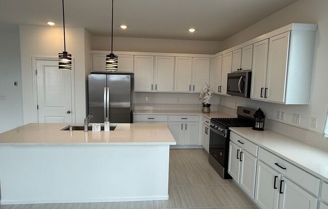 Brand new Southwest 3 bedrooms 2.5 bathrooms