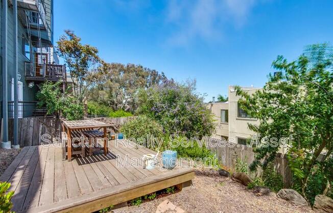 661 PERALTA AVE