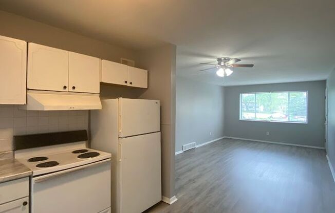 $200 Off 1ST Month Rent May Special! Freshly updated 2-bedroom apartment in Florissant!