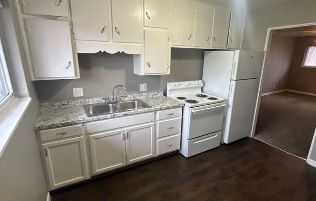 2 beds, 1 bath, 750 sqft, $1,170, Unit B10 1007 14