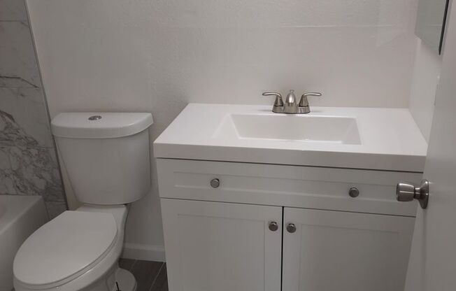 Studio, 1 bath, 450 sqft, $850, Unit 223