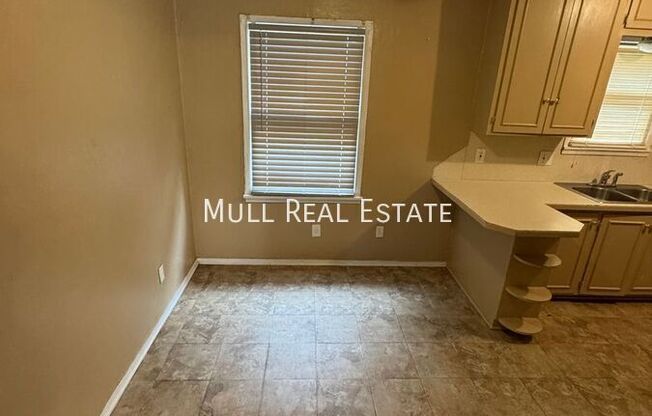 1302 CARLISLE CT