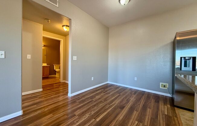 2 beds, 2 baths, $1,300, Unit # 2024