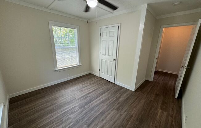 3 beds, 1 bath, $1,150