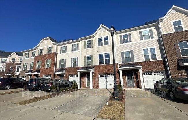 522 PEMBERWICH PL