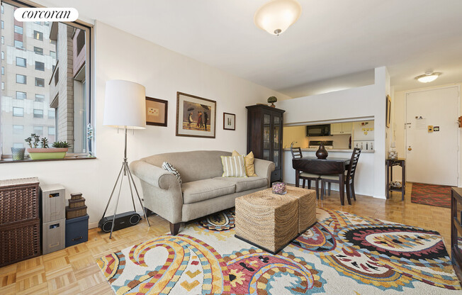 1 bed, 1 bath, 585 sqft, $4,500, Unit 17H