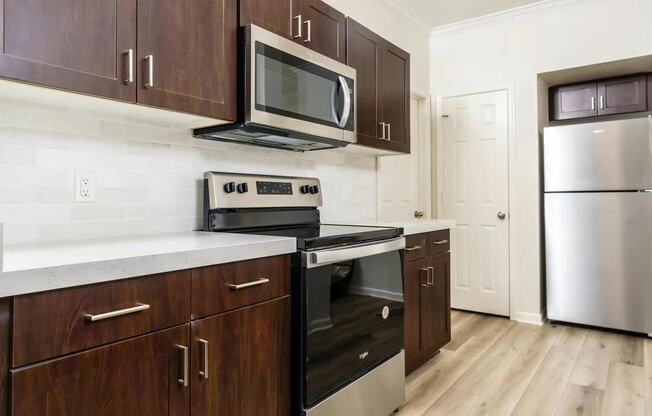 Quartz Countertops in Kitchen