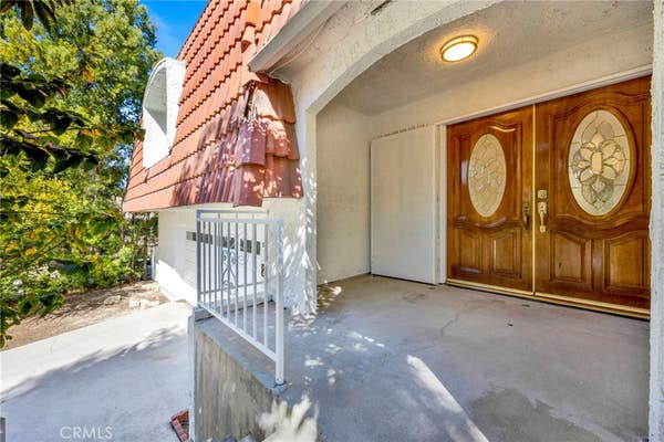 22762 SAN LUIS