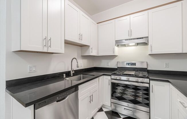 1 bed, 1 bath, $3,350, Unit 406