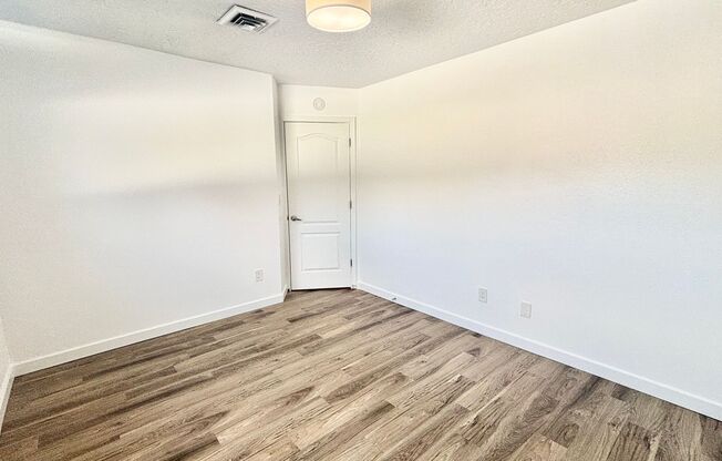 3 beds, 2 baths, 985 sqft, $2,495, Unit 401