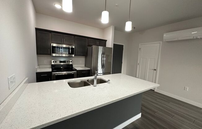2 beds, 2.5 baths, 1,311 sqft, $1,995, Unit 2515-320