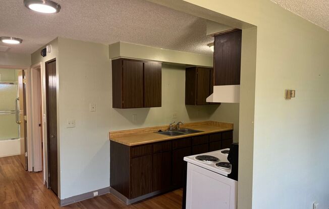 1 bed, 1 bath, 644 sqft, $950, Unit 218