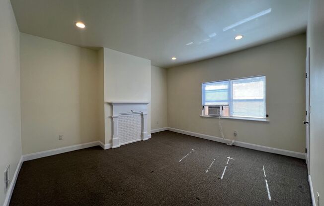 2 beds, 1 bath, $1,250