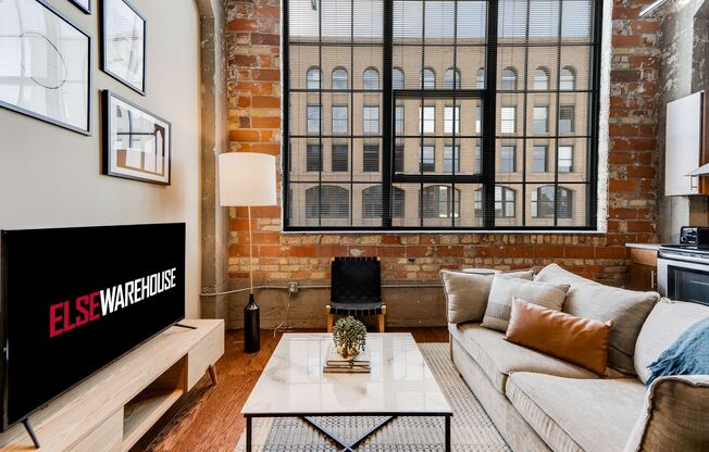 Studio, 1 bath, 574 sqft, $1,825, Unit 730-332