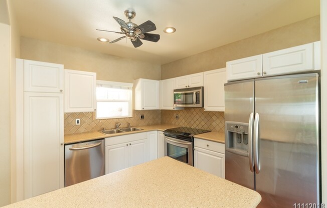Fairways Edge, 3br/2.5ba w/yard (pets negotiable) (Ewa Beach)