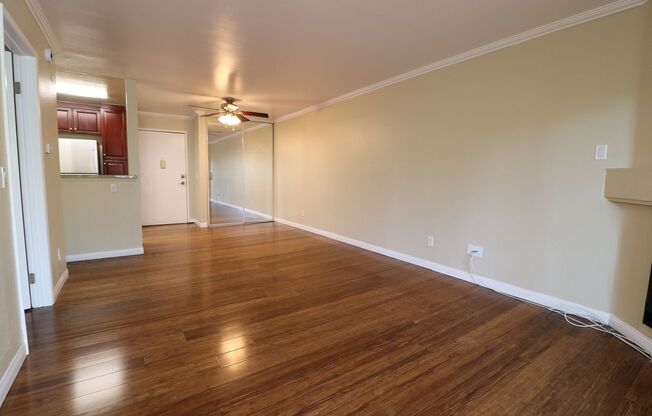 1/Bedroom Condominium in Woodland Hills!