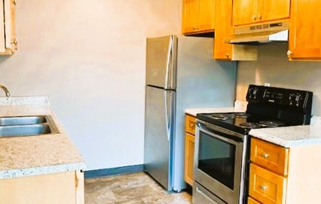 2 beds, 1 bath, 830 sqft, $1,250, Unit B-205