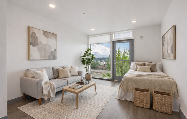 Studio, 1 bath, 322 sqft, $1,395, Unit 211