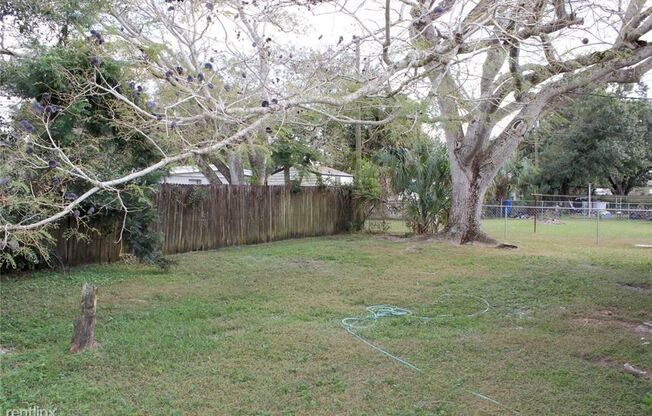 2020 R Darlington Dr