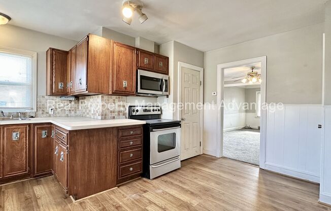 3 beds, 1 bath, $1,375