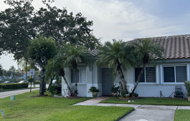 707 NW 208 DR