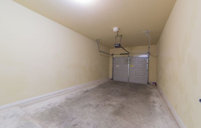 Town Centre Condo close to Dell and Shopping!!