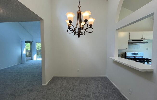LOCATION! Move-in ready 2+2 w/parking, pool + balcony!