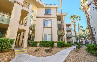 Two Bedroom Condo in Guard Gated Vistana
