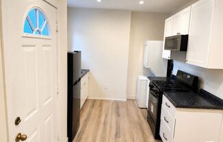 19052 1/2 FRIAR ST