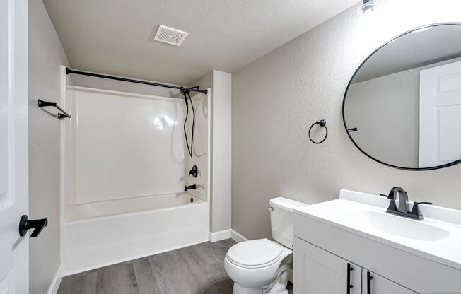 2 beds, 1 bath, 850 sqft, $1,199, Unit CC104