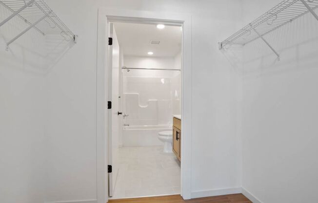 2 beds, 2 baths, 1,016 sqft, $2,550, Unit 502