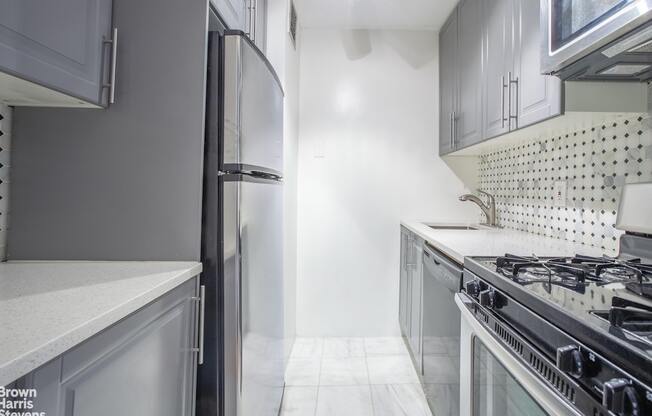 1 bed, 1 bath, 522 sqft, $4,000, Unit 12C