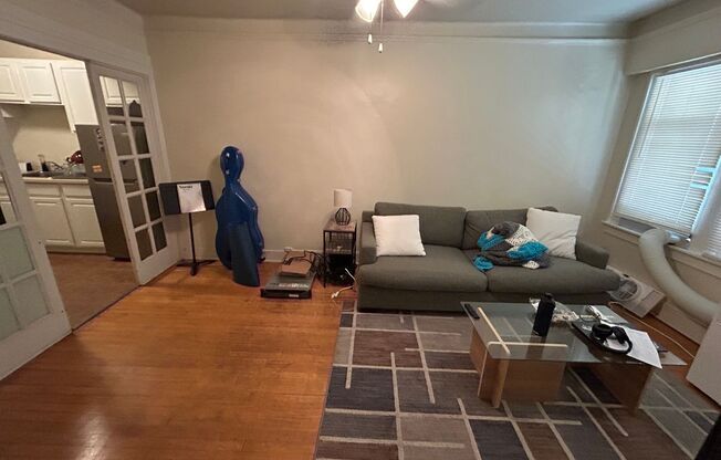 1 bed, 1 bath, $1,095, Unit 3