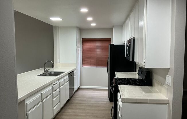 Lovely Single Story ~ 4 Bedroom 2 Bath Home in Orange ~