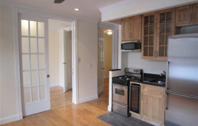 3 beds, 1 bath, $5,795, Unit 2