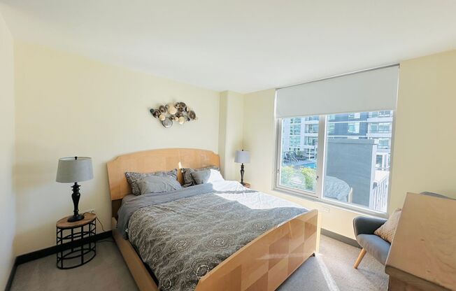 1 bed, 1 bath, $2,750