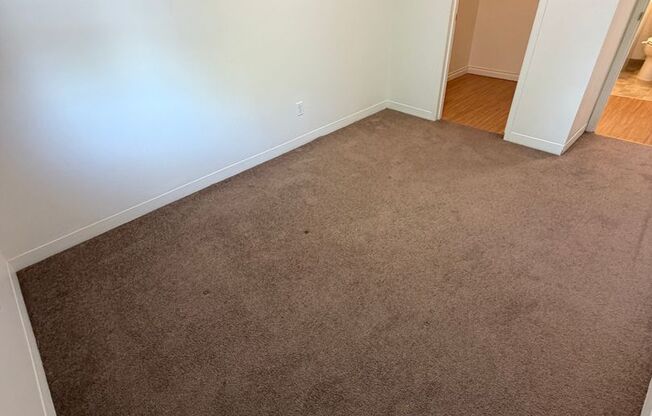 1 bed, 1 bath, $1,195, Unit 20