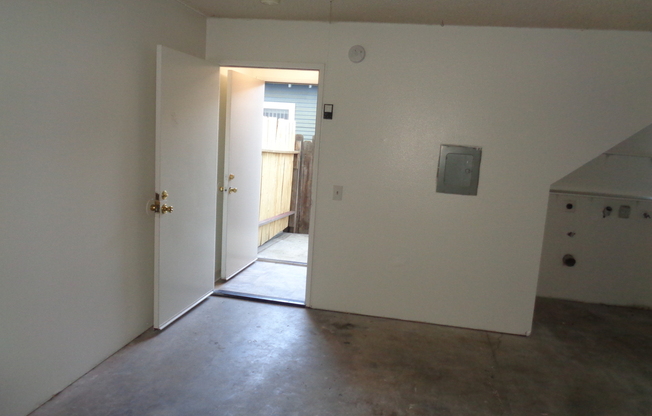 2 beds, 1.5 baths, $2,570, Unit 1348 D