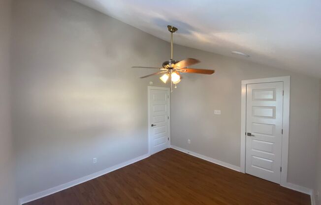 3 beds, 1 bath, $2,250