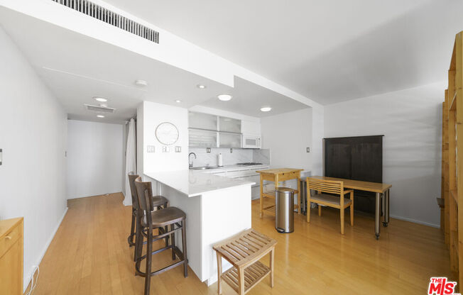 Studio, 1 bath, 481 sqft, $2,500, Unit 2104
