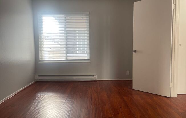 1 bed, 1 bath, 650 sqft, $1,619, Unit 12