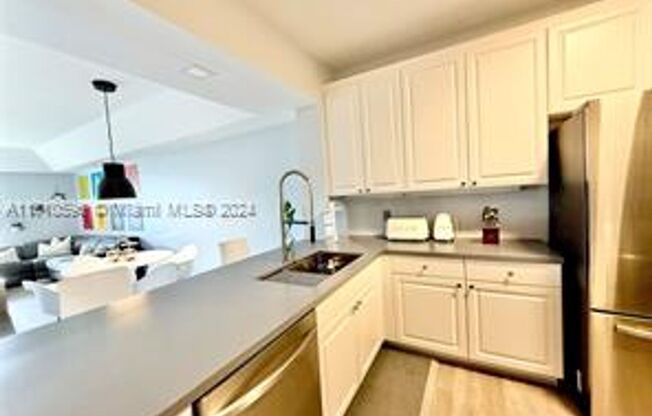 2 beds, 2 baths, 1,710 sqft, $3,400, Unit 10770 NW 66th St appt 403 (A11710596)