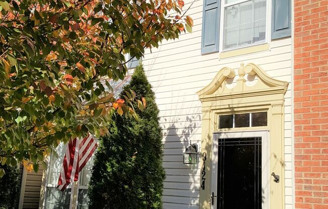 Townhouse in Spring Ridge community - OAKDALE school district - available before the holidays!