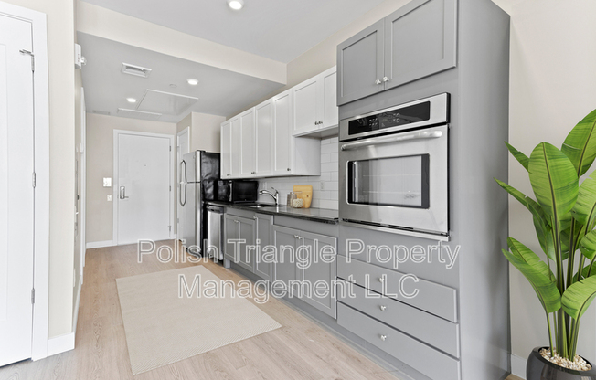 35 S HUNTINGTON AVE
